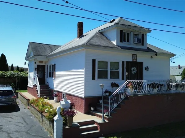 12 Coolidge St, Dartmouth, MA 02748