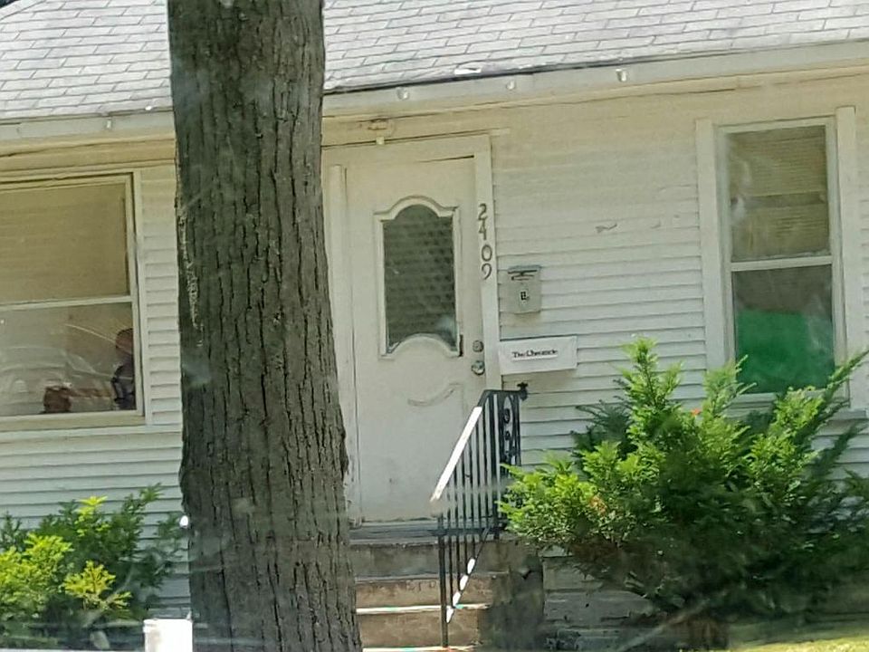 1st image of 2409 Leahy St