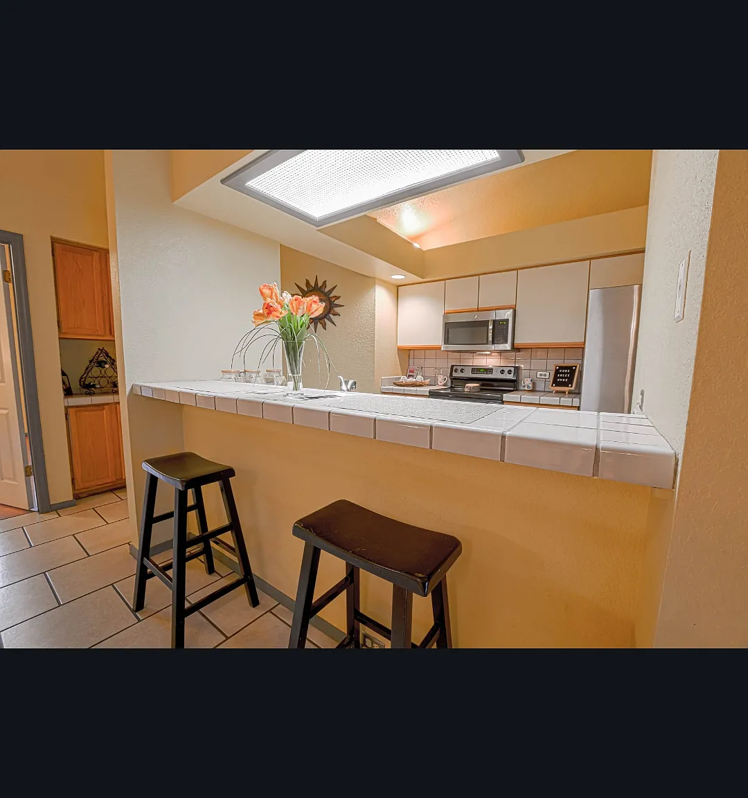 111 E Oak Ave — Photo 2