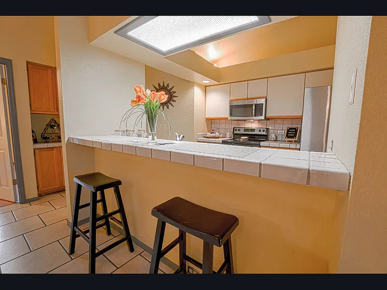 111 E Oak Ave — Photo 2