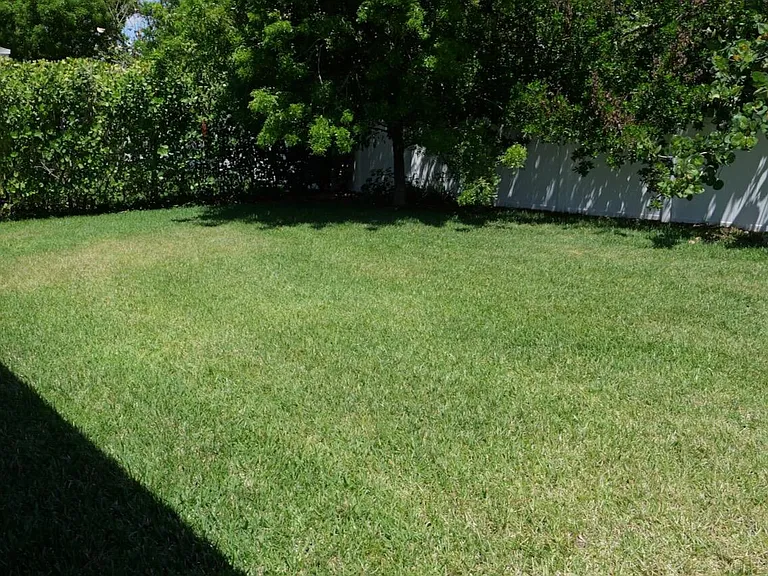 1753 NE White Pine Ter — Photo 42