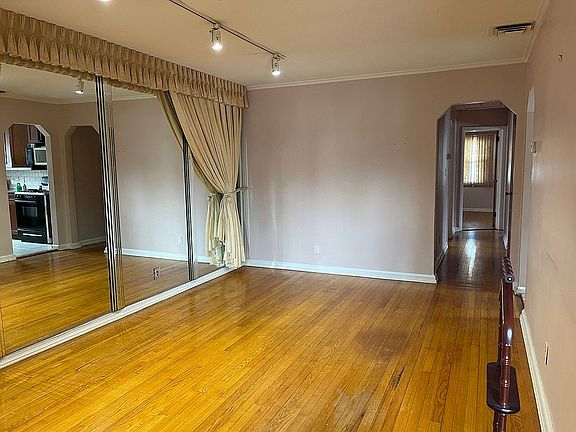 5th image of 7718 262nd St