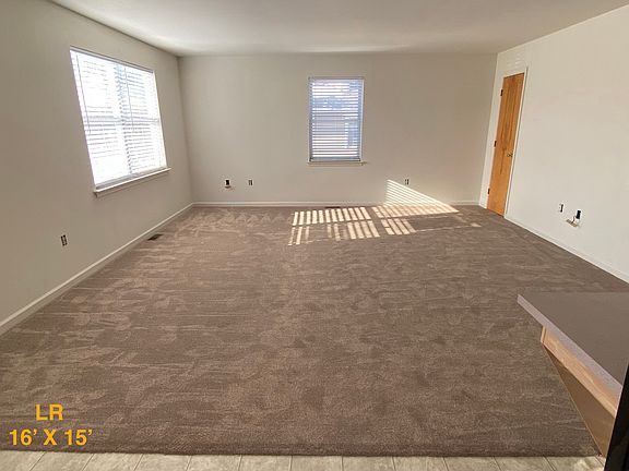 5th image of 2825 Mount Carmel Ave APT B