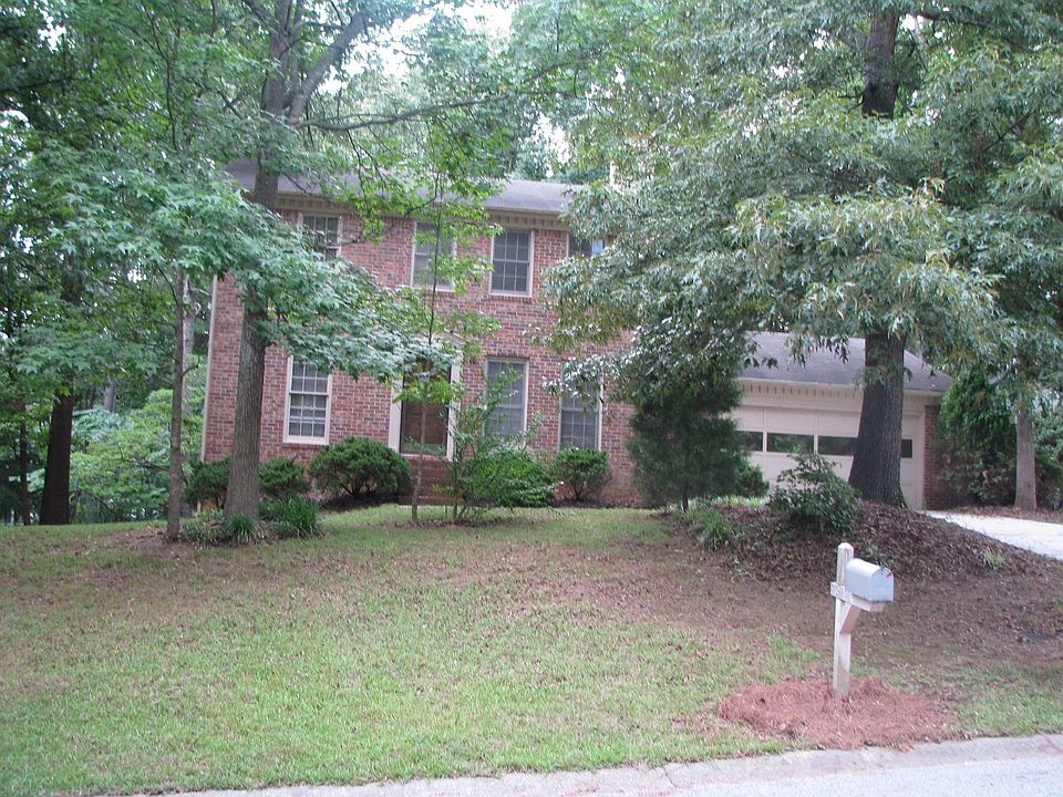 3762 Holland Dr, Snellville