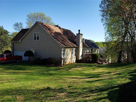 2nd image of 434 Oak Springs Dr