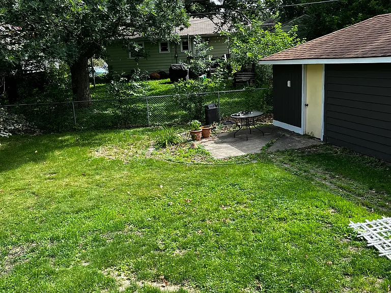 1414 Plum St — Photo 2