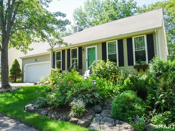 55 Moss Glen, Middletown, CT 06457