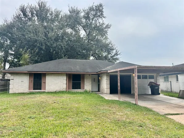 4906 Hollybrook Ln, Houston, TX 77039