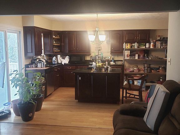 4th image of 9046 Naygall Rd