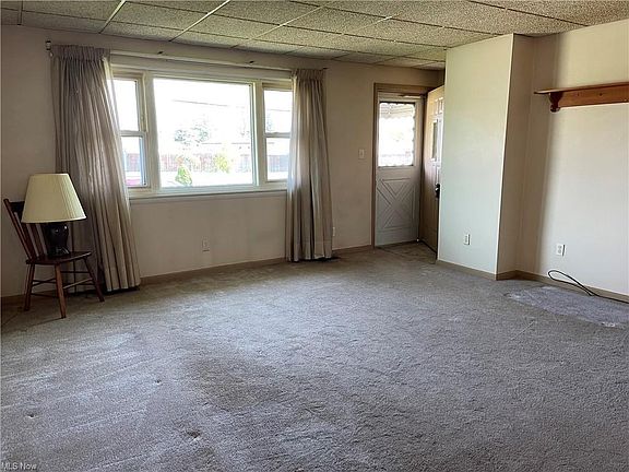 5th image of 15621 Sylvia Dr