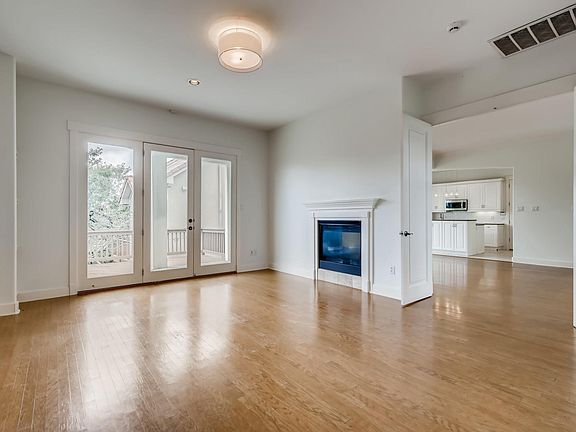 3rd image of 2800 Waymaker Way Unit 27