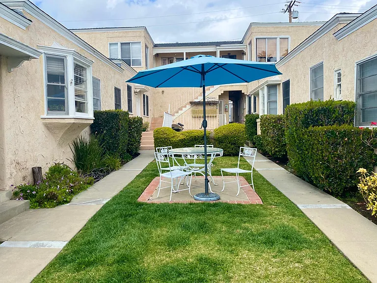 364 Cliff Dr #7 — Photo 11
