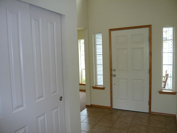 4th image of 6210 80th Ave NE