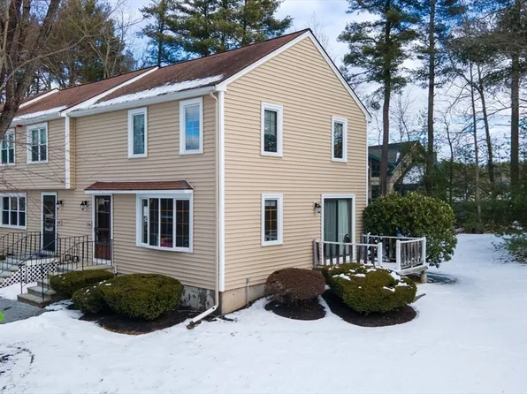 201 Cardinal Ln Unit 201, Tyngsboro, MA 01879