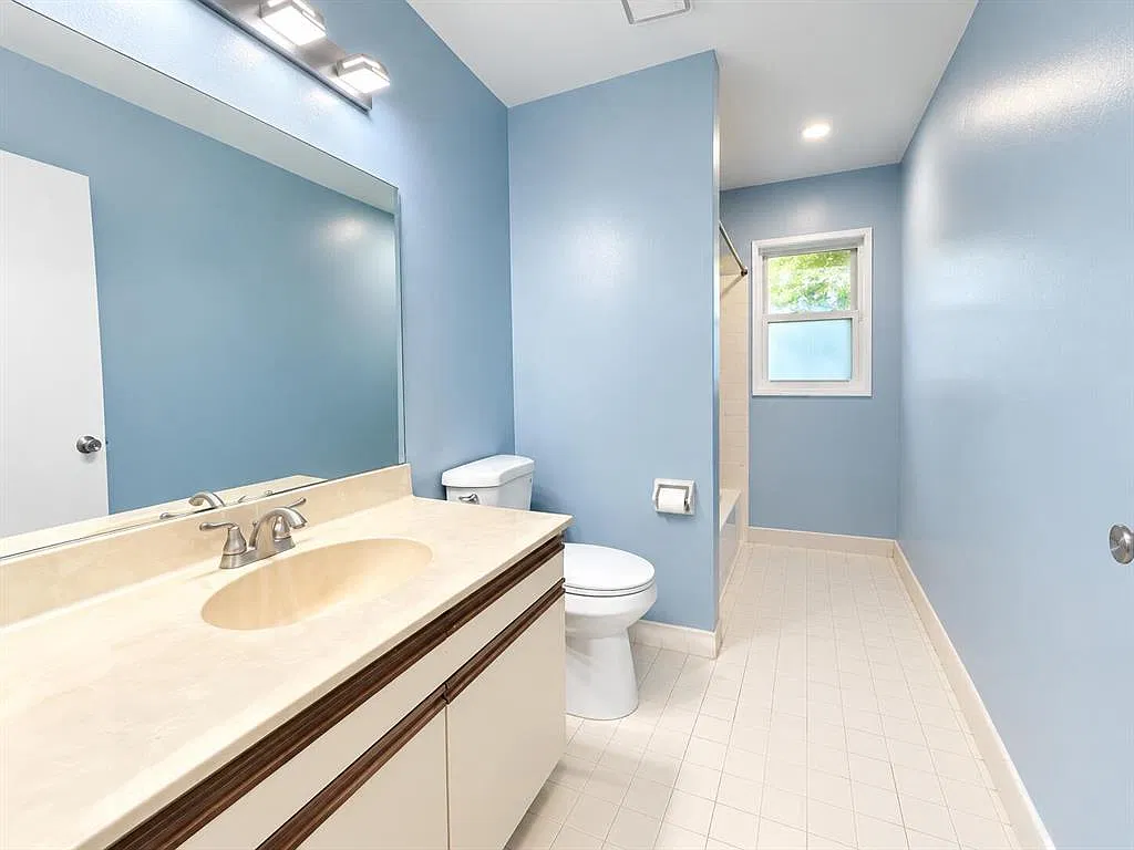 3 bed, 7956 sqft, $3,500 — Photo 4
