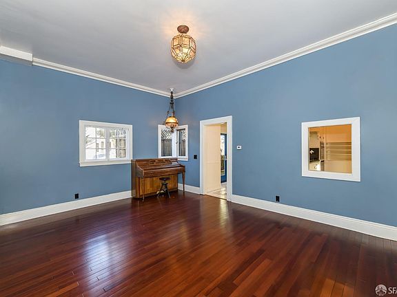 4th image of 1301 Kansas St