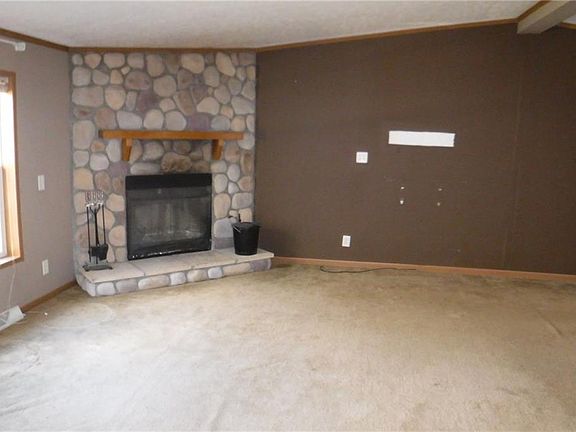 3rd image of 3616 Richland Ln