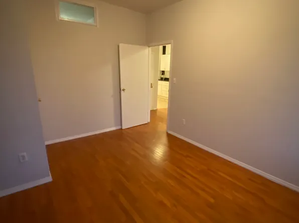 300 East 2nd Street image 16 of 23