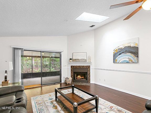 5th image of 4334 LAKE WOODBOURNE Drive S