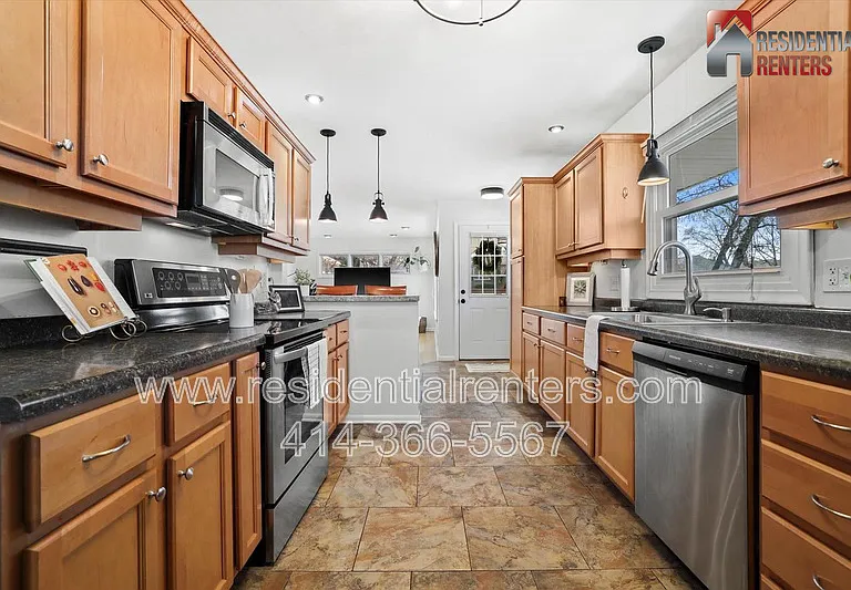 3615 N 87th St — Photo 7