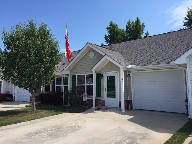 1st image of 104 Joshua Cir #27C