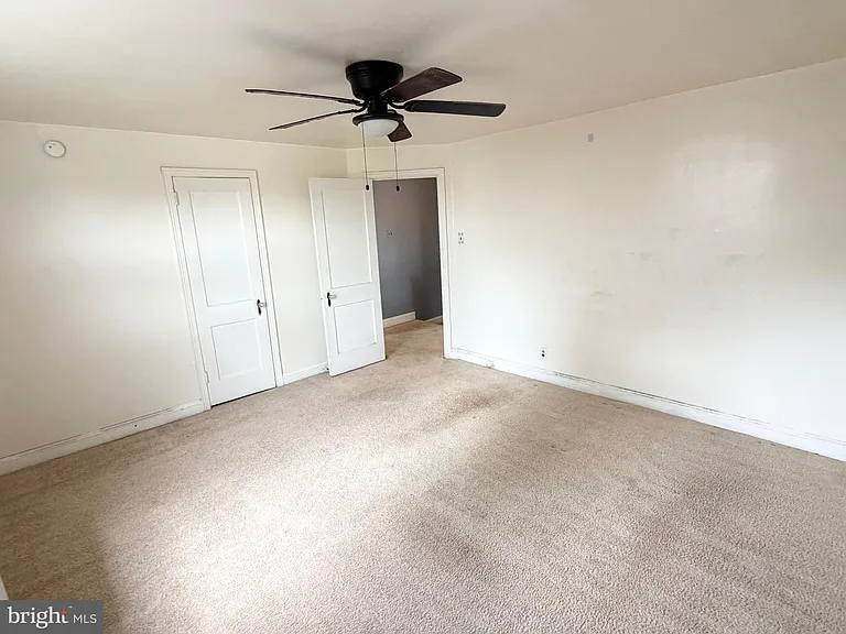 1123 Chester Pike — Photo 7
