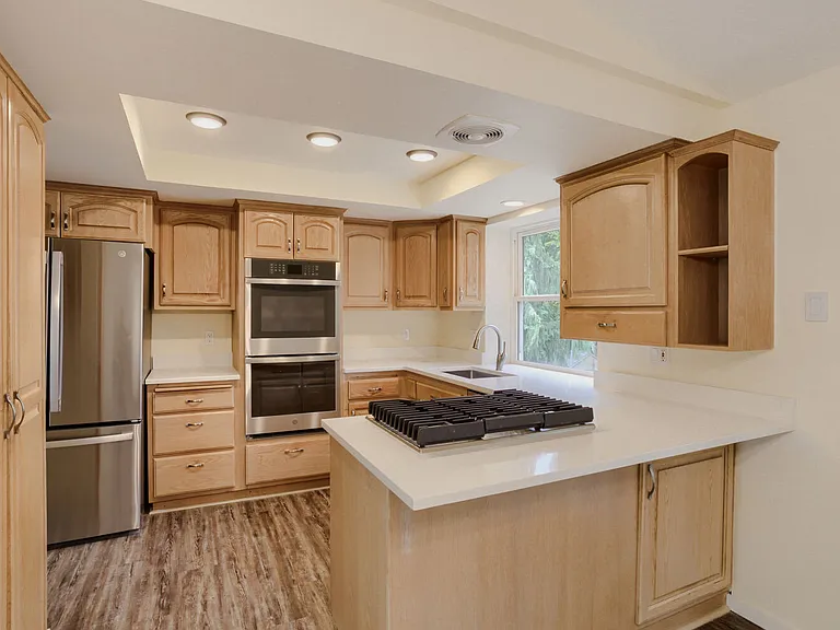 14539 SE Center St — Photo 4