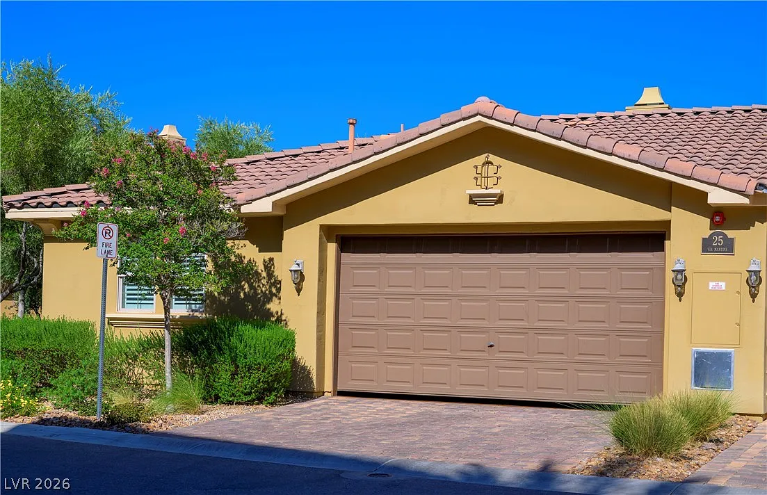 2 bed, 2.0 bath, 1156 sqft, $2,500 — Photo 1