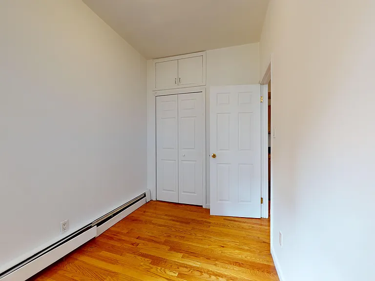 249 E 53rd St #3C — Photo 8