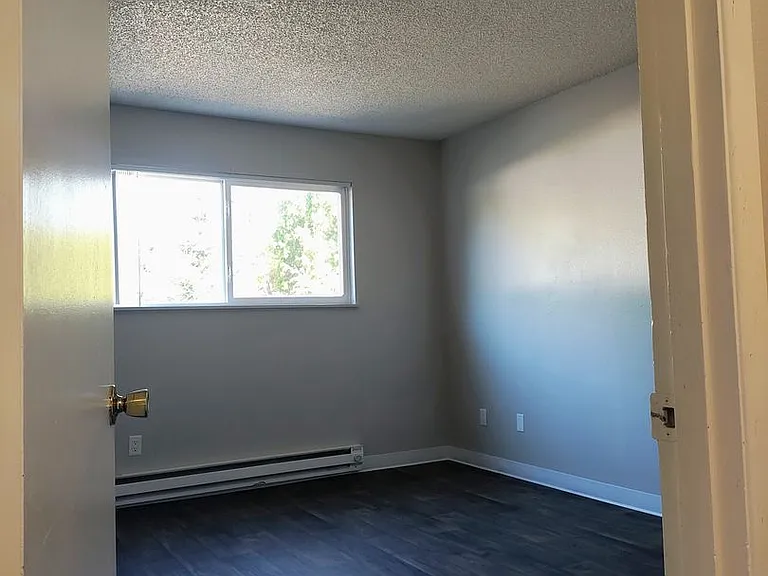 Keystone East — Photo 10