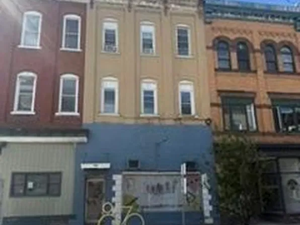 662 Main St #1, Slatington, PA 18080