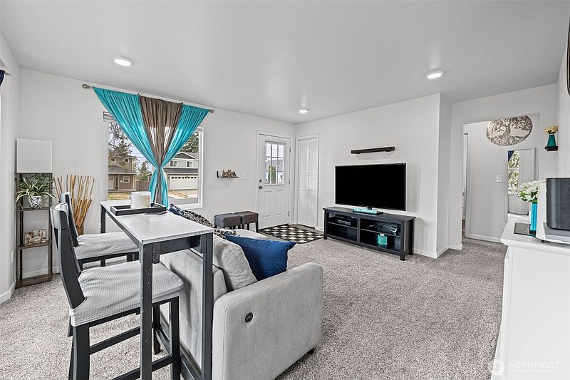 5th image of 4811 S K Street