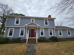 1009 Pine Valley Rd, Jacksonville, NC 28546