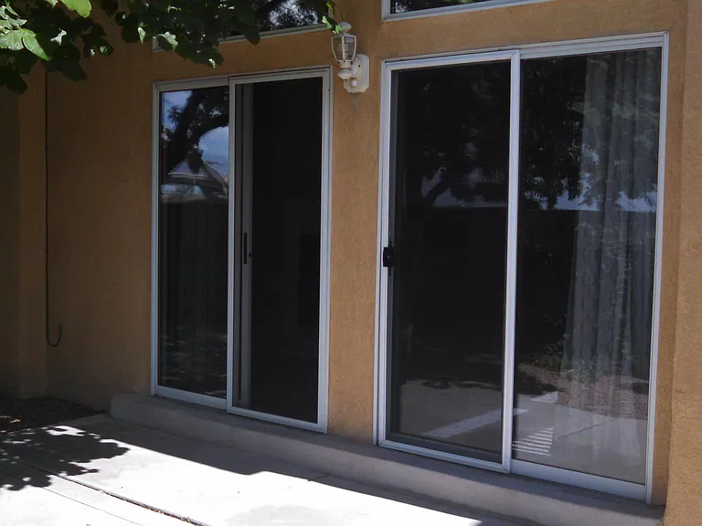 Great room sliding doors to backyard