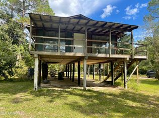 6809 Mescalero Dr, Biloxi, MS 39532