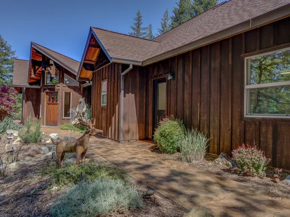 30 Ridgeville Rd, Trinity Center, CA 96091