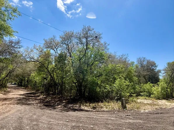 143 OAK Circle, Interlachen, FL 32148