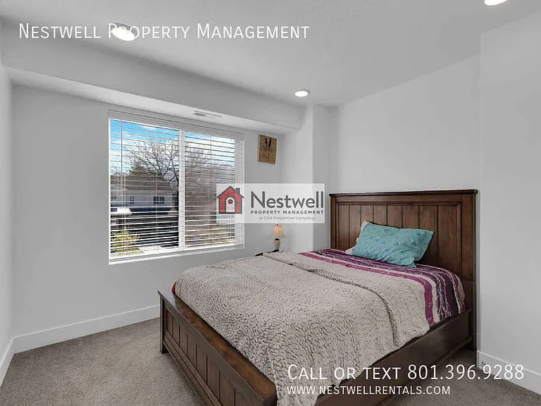 563 E Alma Mater Ave — Photo 9