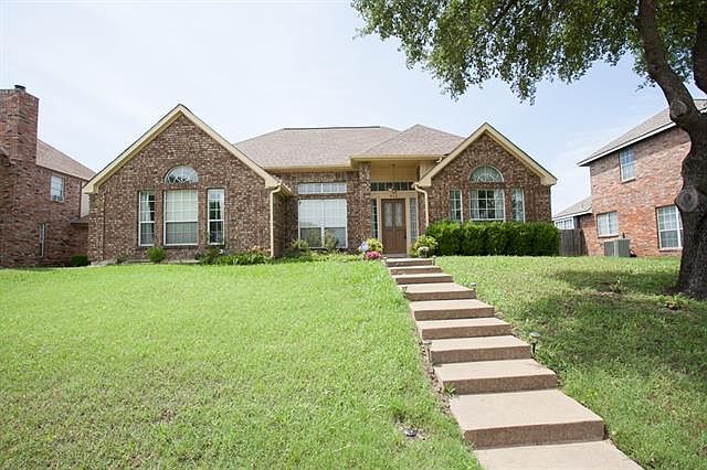 1st image of 412 Golden Meadow Dr