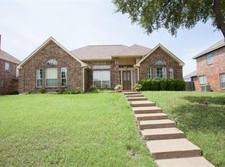 412 Golden Meadow Dr, Desoto, TX 75115