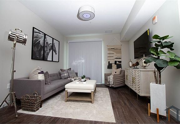 2nd image of 11011 Otsego St #404