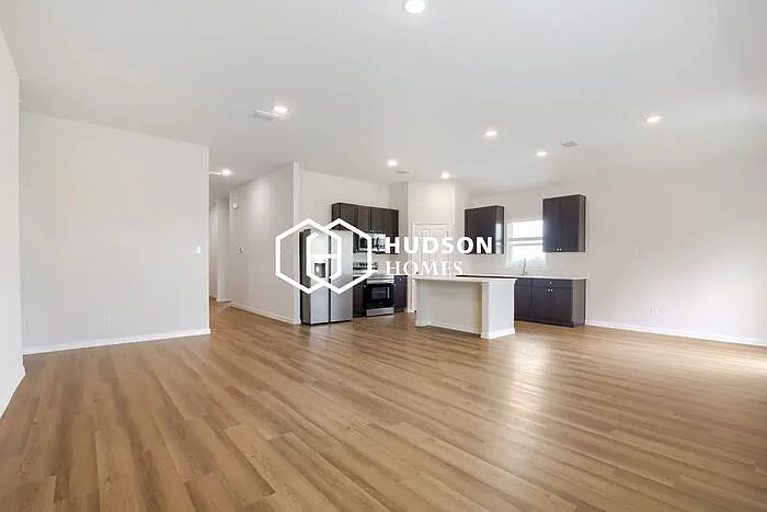 1229 Richards Ranch Rd — Photo 4