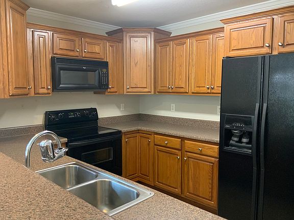 5th image of 1304 Applebrook Dr