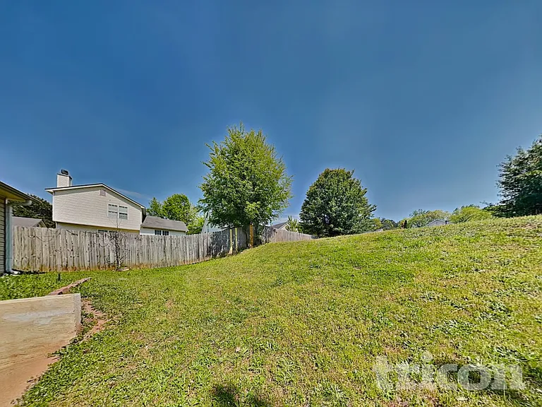 3886 Ligney Creek Ct — Photo 17