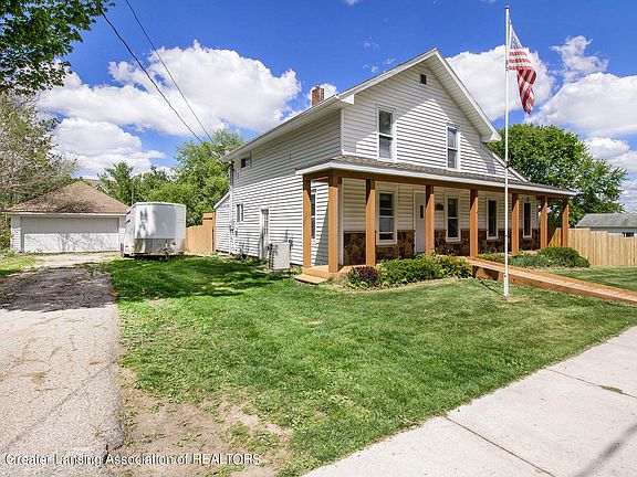 2nd image of 412 W Race St