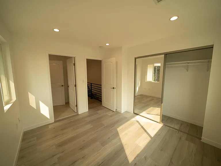 21863 Woodland Crest Dr — Photo 15