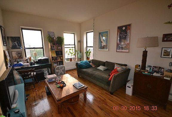 2nd image of 208 Franklin St APT 4R