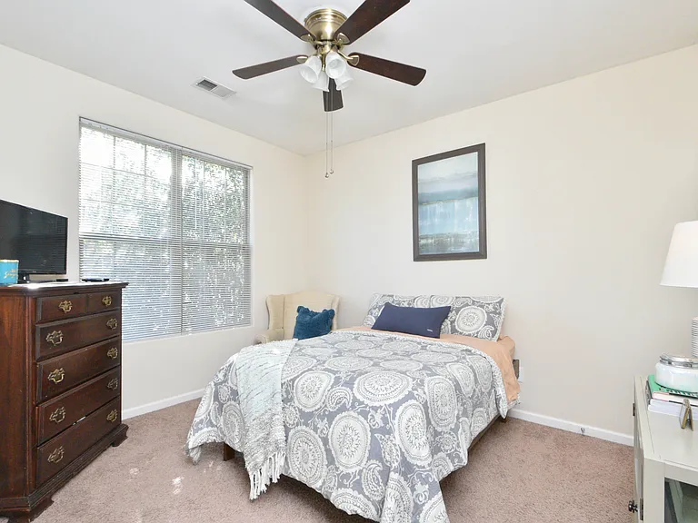 2537 Sun Seeker Ct — Photo 14