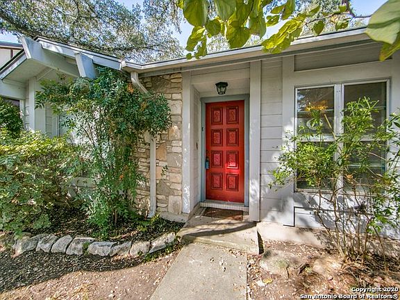 3rd image of 8367 Thorncliff Dr
