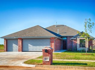 10705 NW 17th St, Yukon, OK 73099